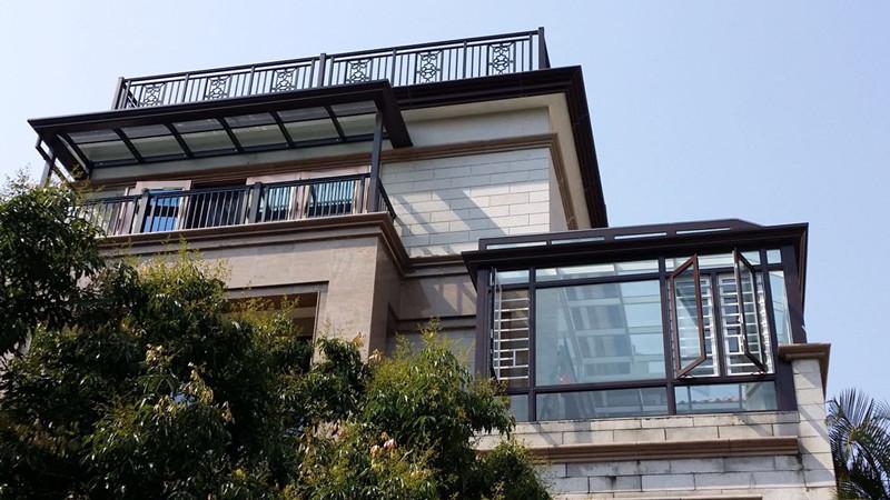 铝合金门窗代理厂家要把握住铝合金门窗作为新型家居产品,近几年深受